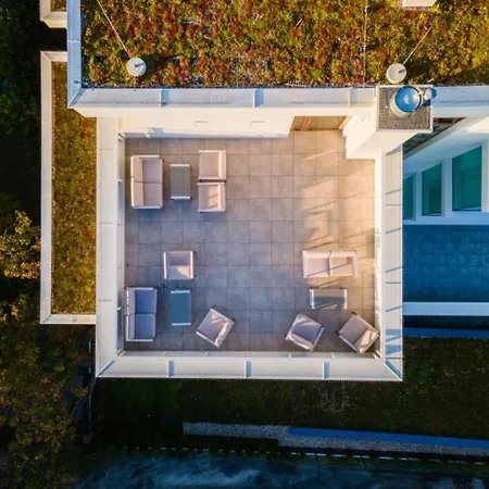 Baltia - Whiteblue *